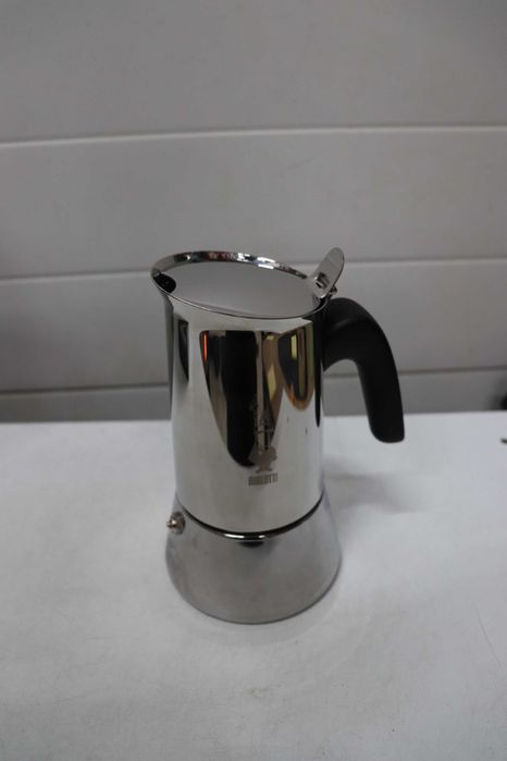 Bialetti Нова индукционна кафемашина Venus,подходяща за всички котлони