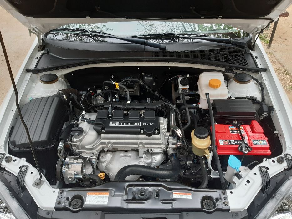 Сотилади Жентра 2022 йил, салондан бир қул