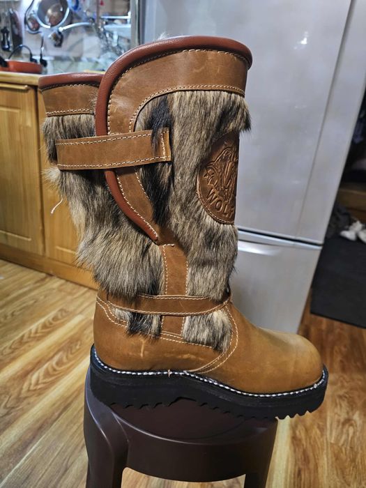 Унты с Монголий все размеры есть всякий модели есть