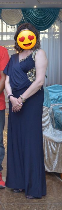 Вечерние, платья