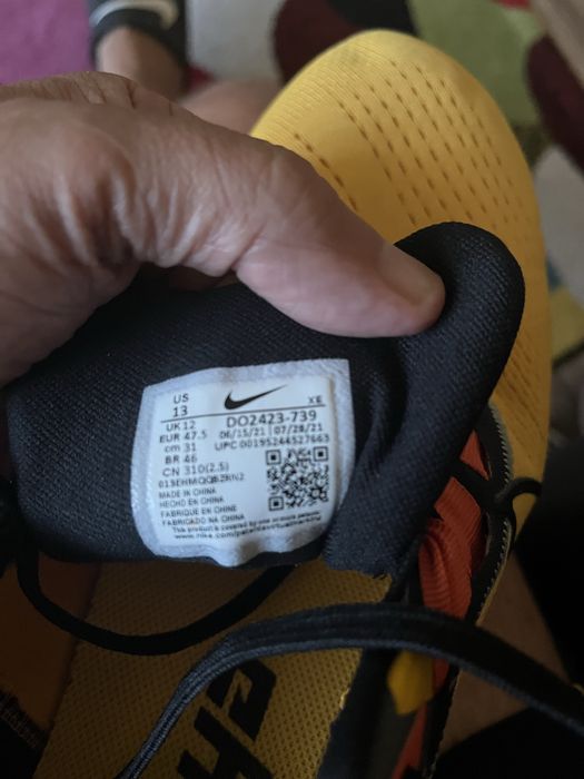 Vând pantofi sport Nike Air Zoom Pegasus