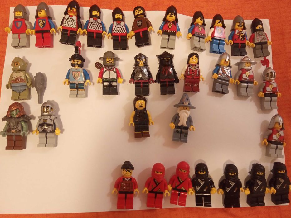 Lego Castle cavaleri vechi 1979-2016 si Legends of Chima