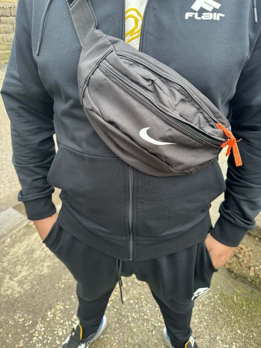 Чанта за кръста Чанта за кръста  – много добър