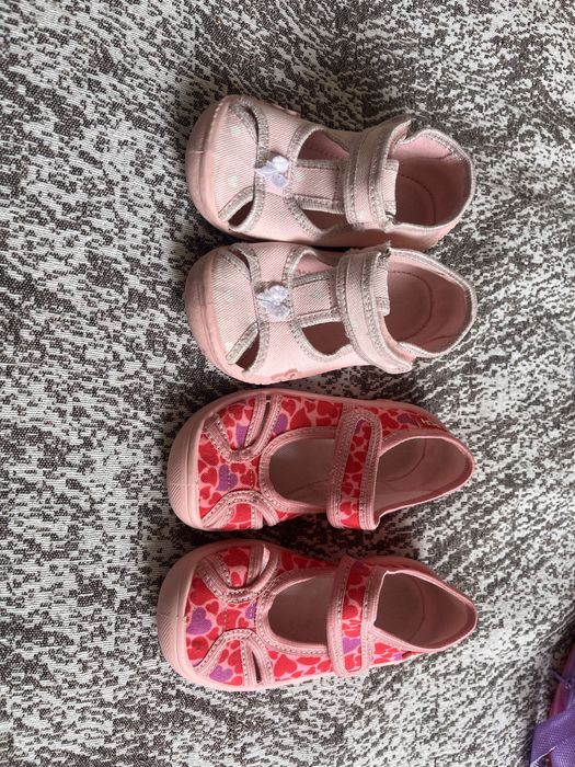 2чифта пантофи колев 25 и 26 номер