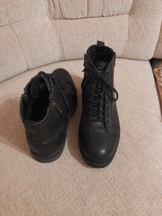 Мужские ботинки кожа демисезон.