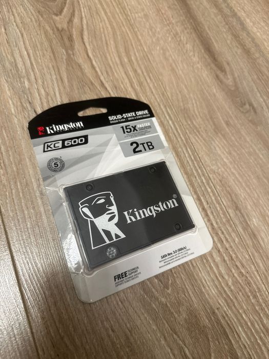 Новый SSD Kingston 2TB sata