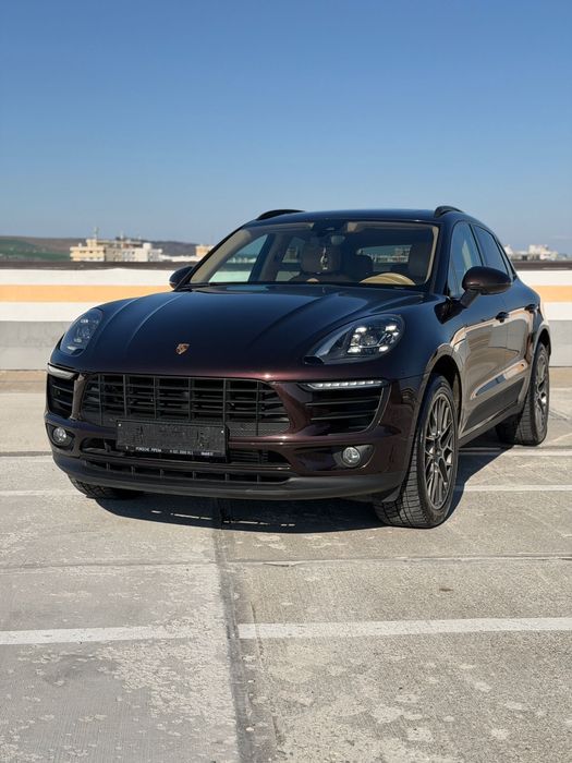 PORSCHE Macan 2016