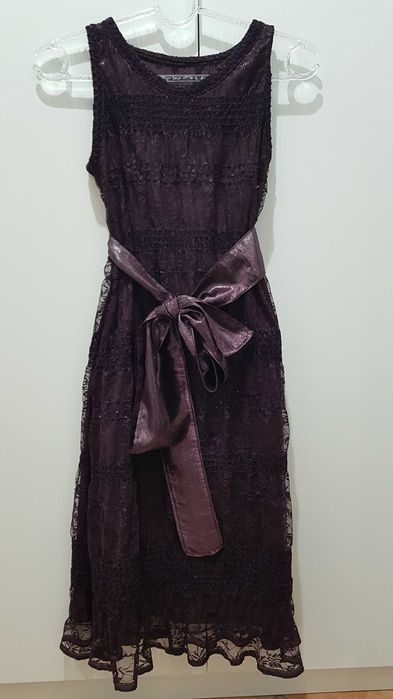 Vand rochie de dantela frantuzeasca marimea 36