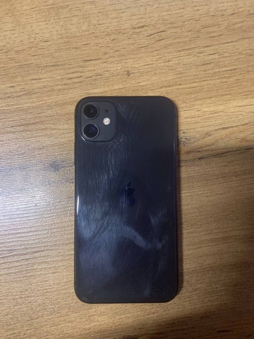 Айфон 11 128гб..