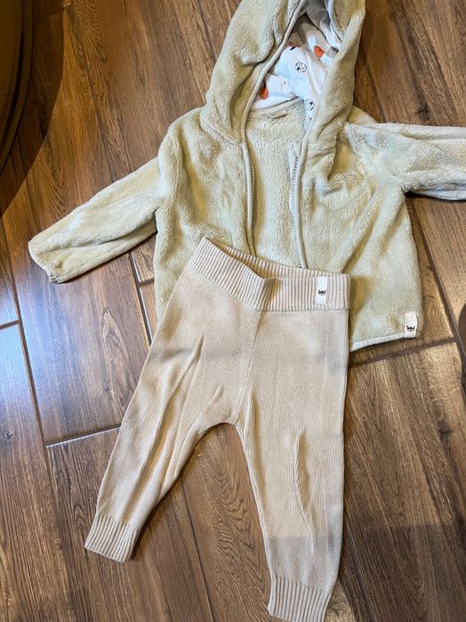 Комплекти 74-80рр ,много запазени,нямат скъсано и петна