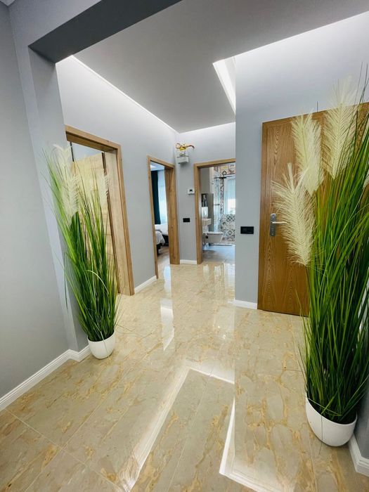 Ofer servicii de amenajari  interioare , case, apartamente, etc.