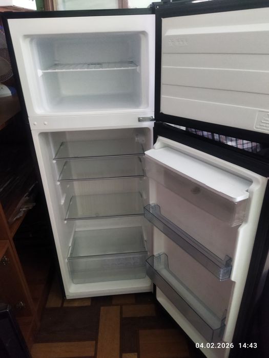 Продам  Холодильник буу