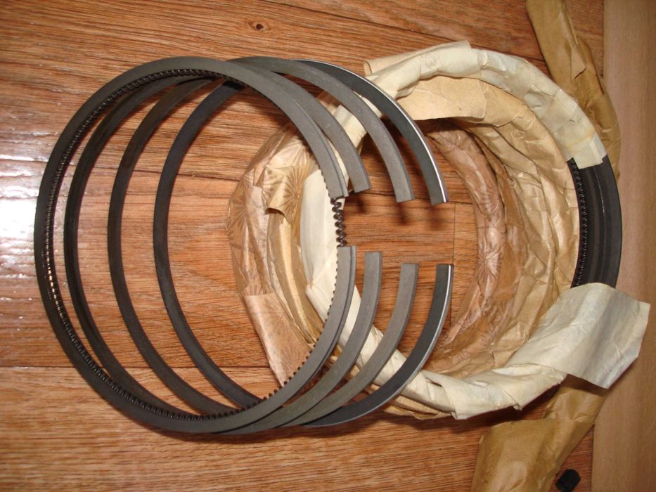 Сегменти за ГАЗ 51, СМД-60  и лагери KG