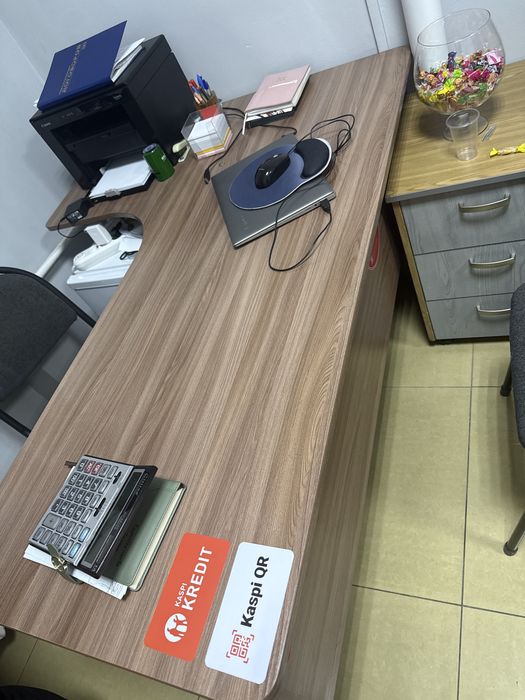 Продам офисную мебель