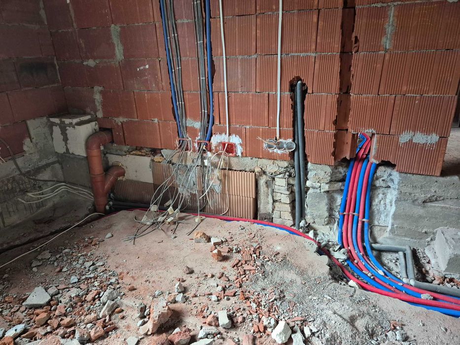 ПВЦ ламперия, Електроуслуги, LED осветление, ВИК, Довършителни ремонти