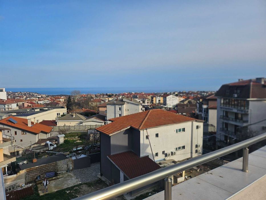 Прекрасен мезонет с А 16 в центъра на кв. Виница с две паркоместа