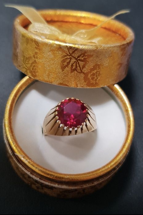 Золотое советское кольцо 583 пробы с рубином