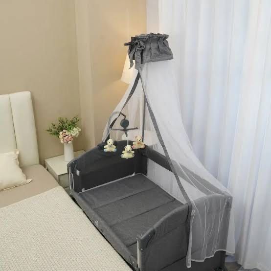 Продам кроватку манеж