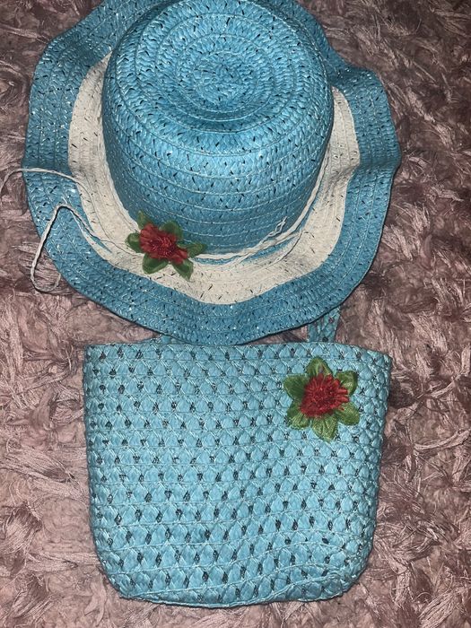 Шляпка и сумочка на девочку