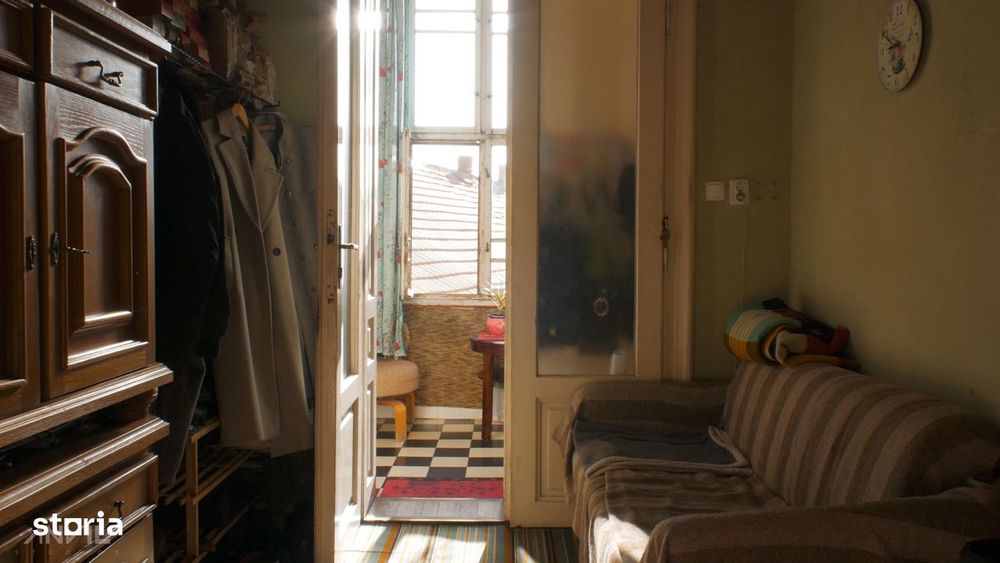 Farmec interbelic cu detalii originale de epocă - apartament 3 camere