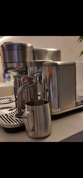 Vand Nespresso Vertuo Creatista + 160 capsule | Stare impecabila