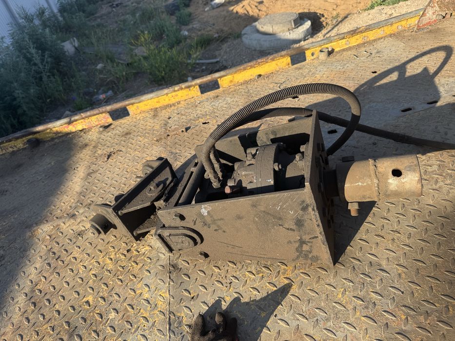 Продам вращатель для мини экскаватора