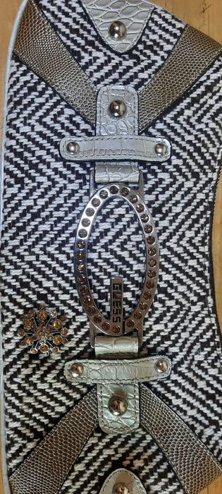 Geanta Guess,material textil și piele