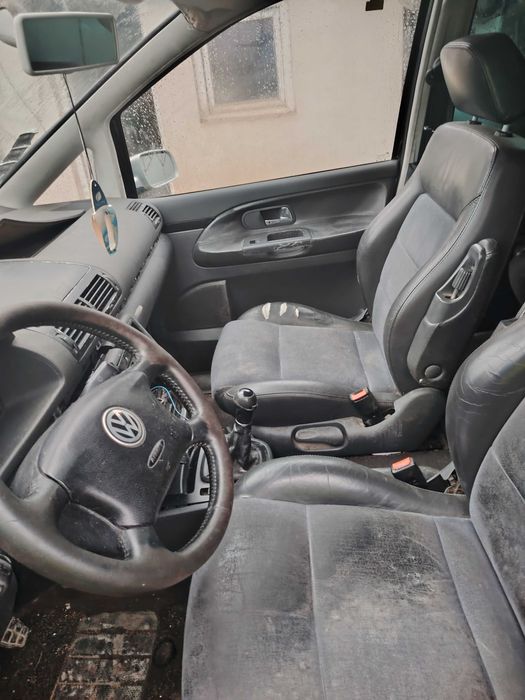 Vând VW șharan 1.9 TD 2001