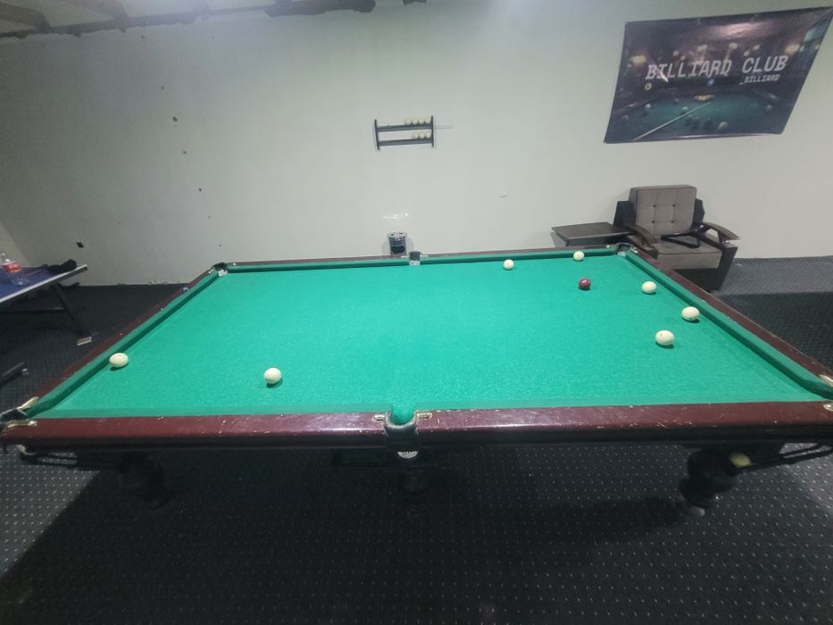 Bilyard stol sotiladi