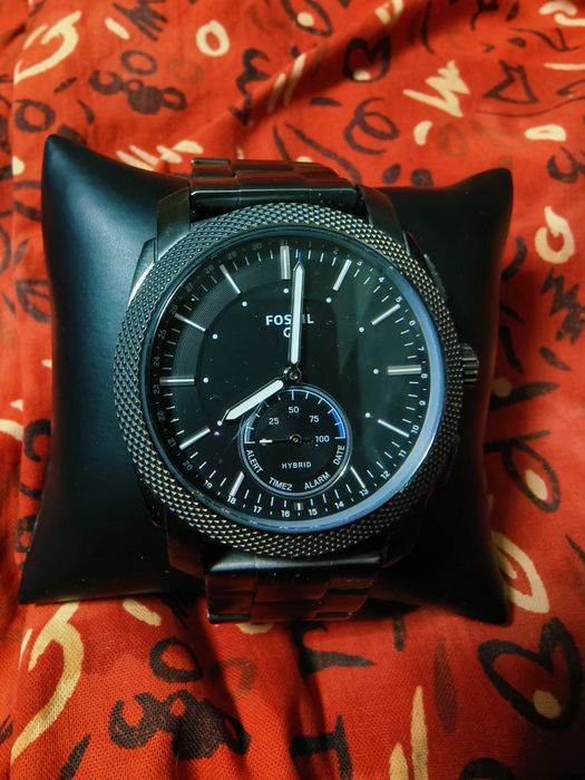 Fossil smart хибрид