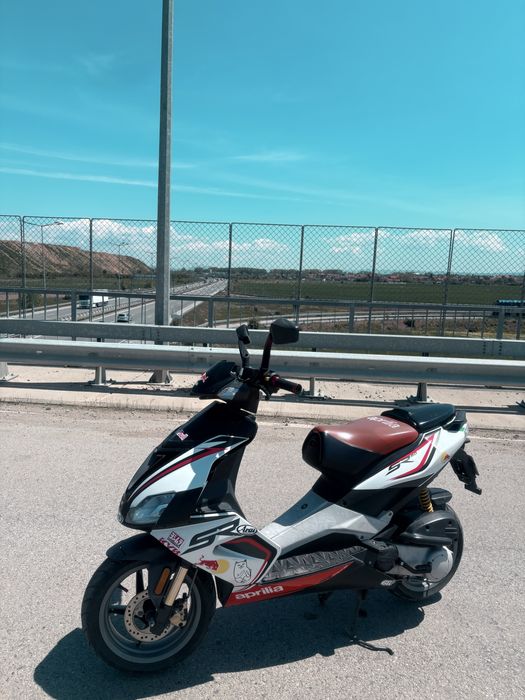 Скутер Aprilia Sr 50 R 2019