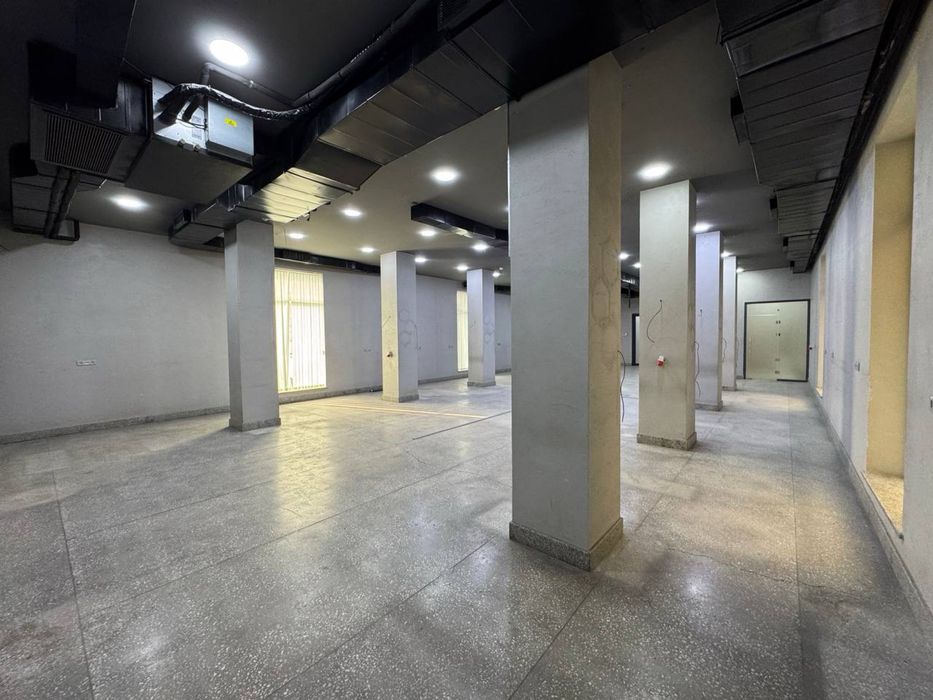 Продаётся нежилое помещения отдельно стояшие здания 1 линия