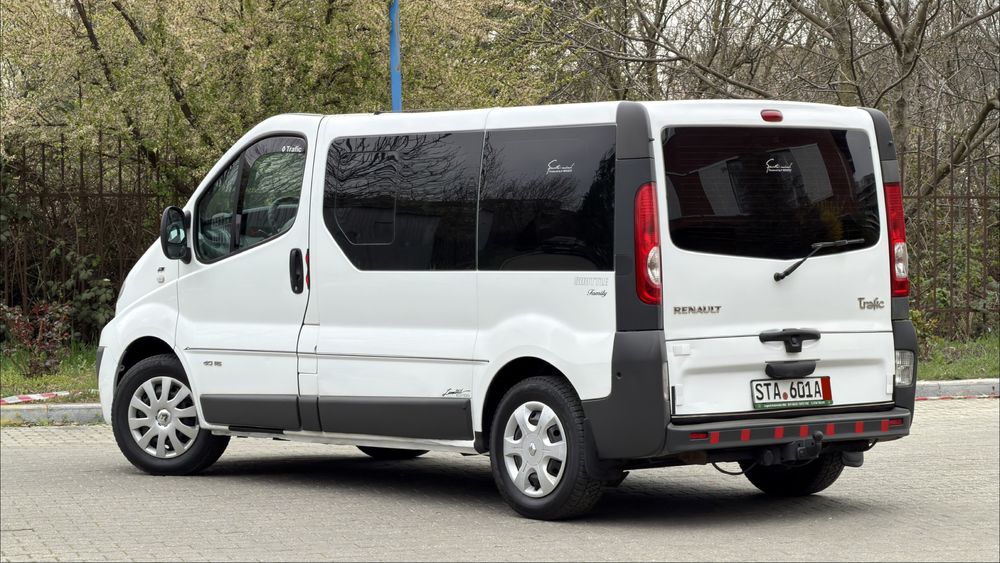 Renault Trafic 8+1 Locuri an 2011 2.0 140 CP Euro 5* Opel Vivaro