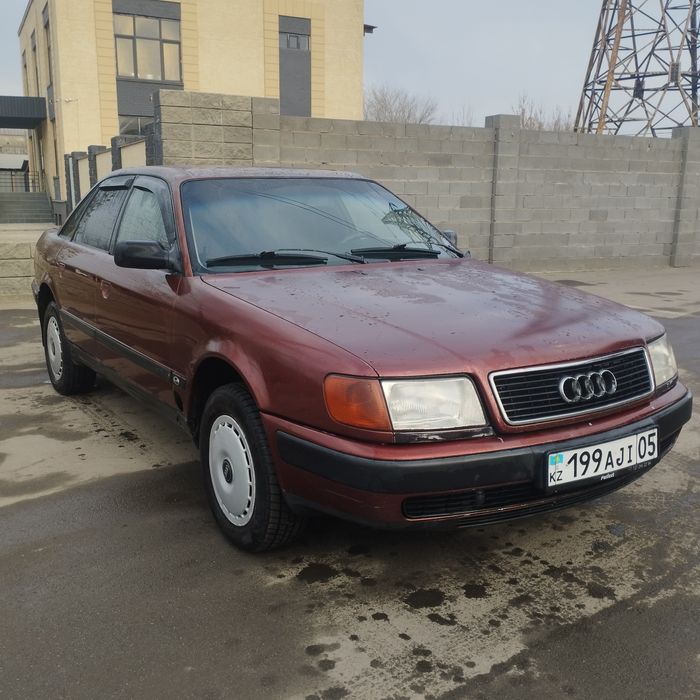 Машина Audi S4 продам