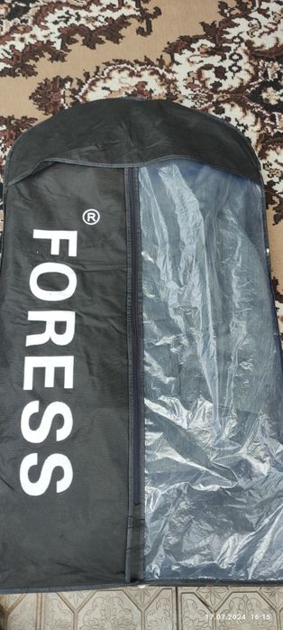 Чехлы для костюма.