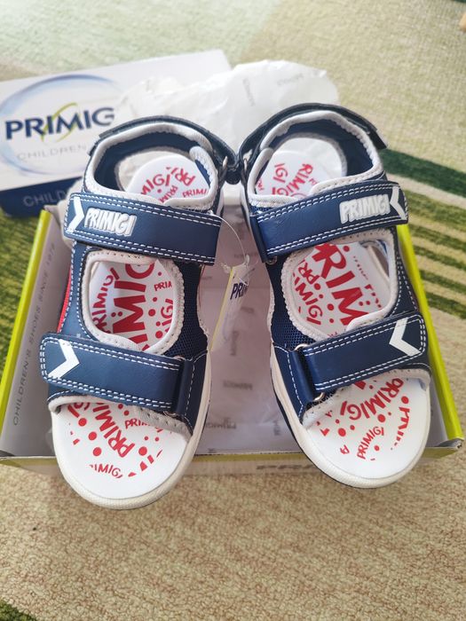 Детски сандали primigi
