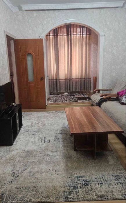 Чиланзар 6кв Метро М Улугбек 2 комн срочно