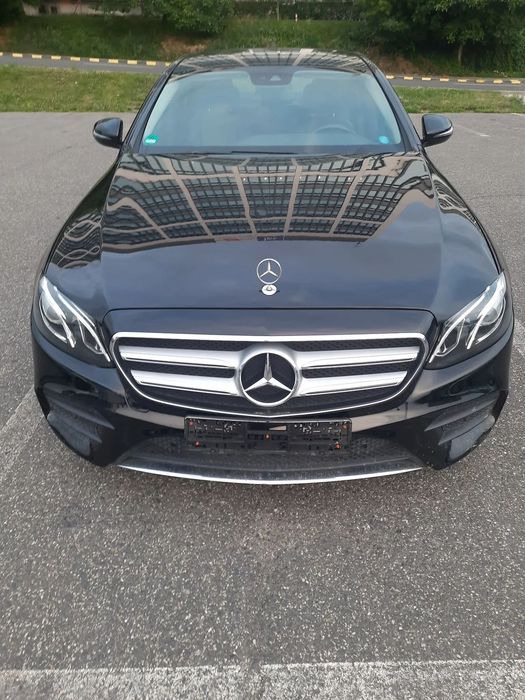 Mercedes-Benz E