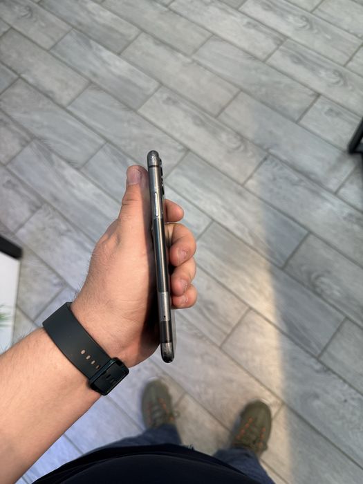 iPhone 11 без ремонта
