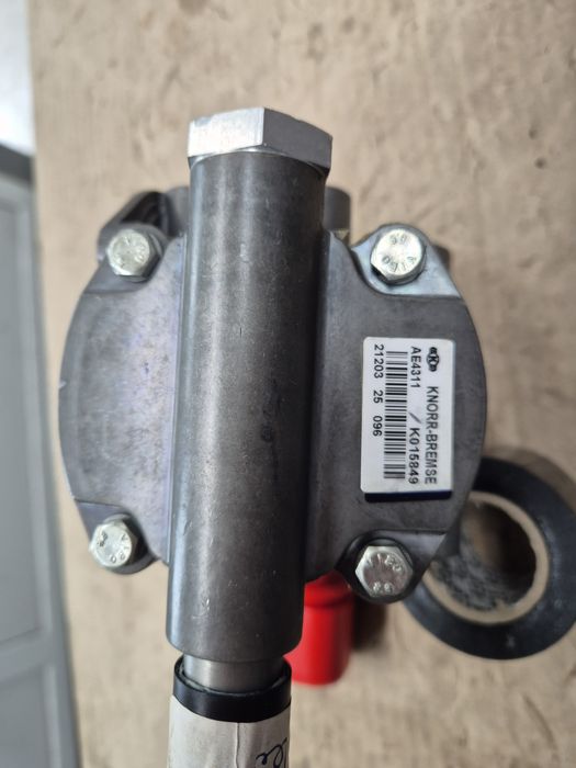 Supapa originala knorr bremse K015849N00 sau AE4311 nouă