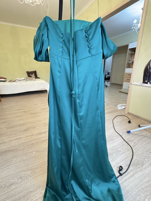 Платье женское вечернее