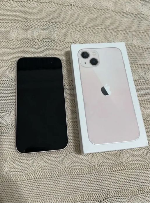iPhone 13 в хорошем состоянии
