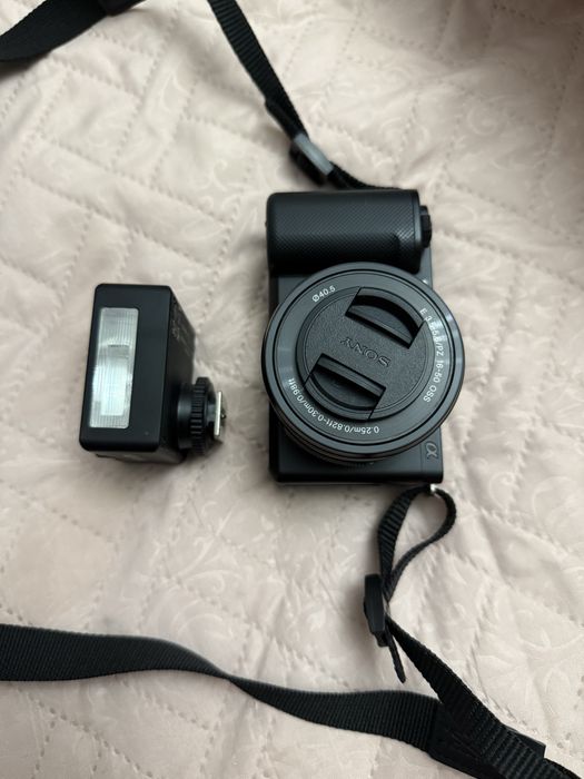 Фотокамера Sony ZV-E10