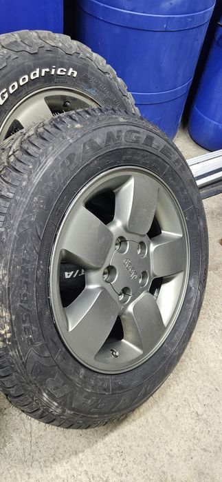Джанти с гуми 17” jeep wj bf goodrich AT
