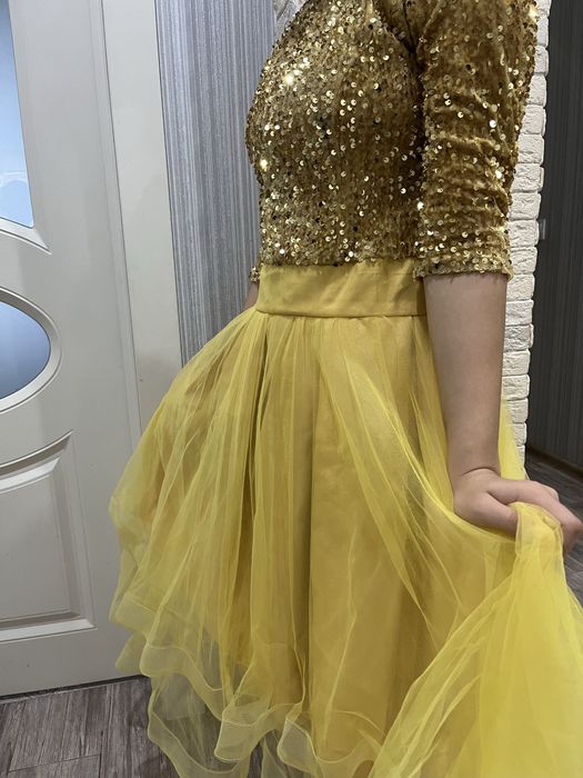 Нарядное платье