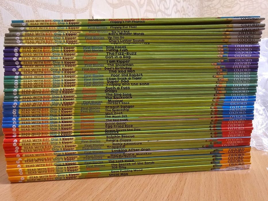 Наборы книг Read with Biff, Chip and Kipper