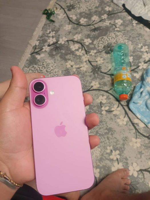 Iphone 16 pink 128