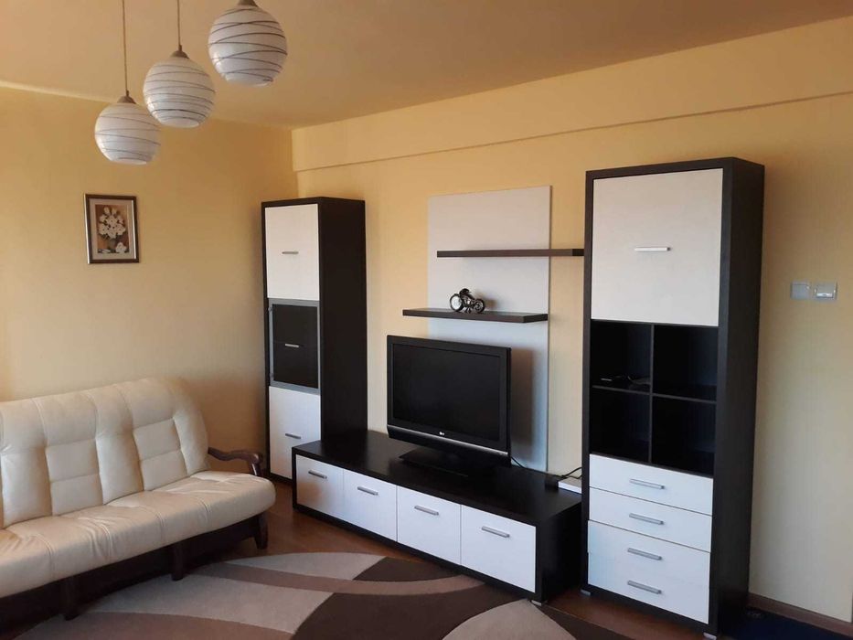 Inchiriez apartament cu 2 camere