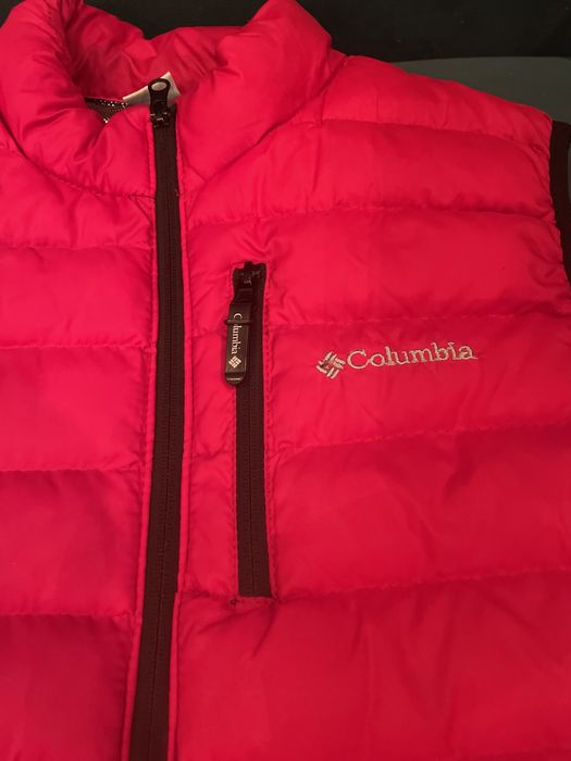 Жилет Columbia красный