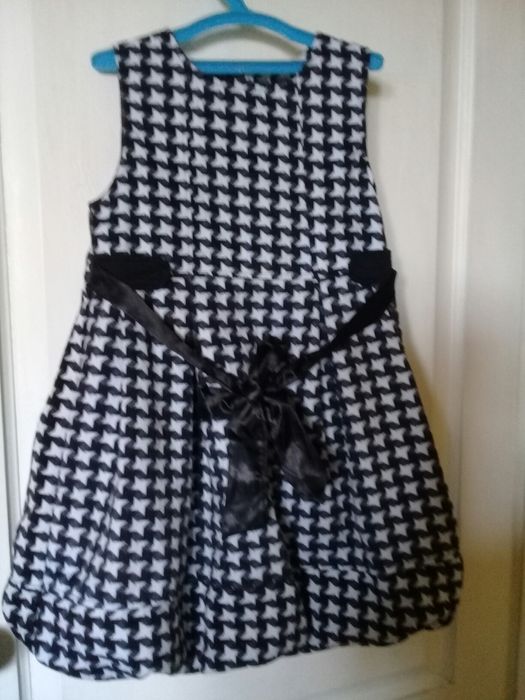 Продам нарядные на 5-14 лет девочковые вещи